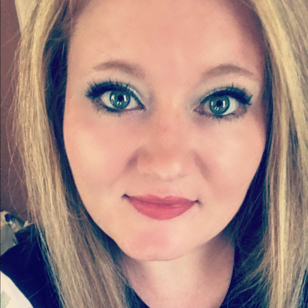 Meet your Posher, Renee